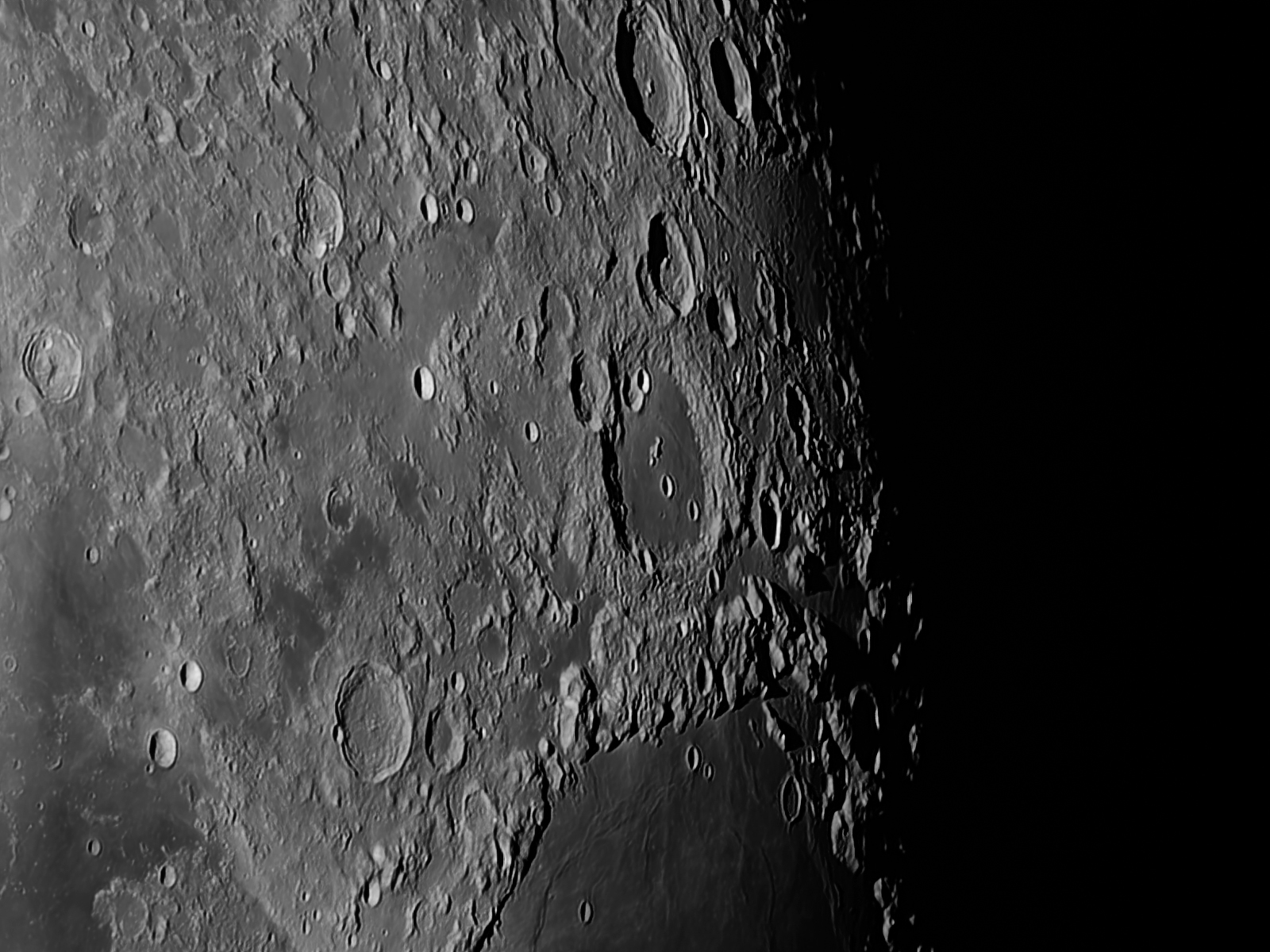 Moon Cleomedes at high resolution