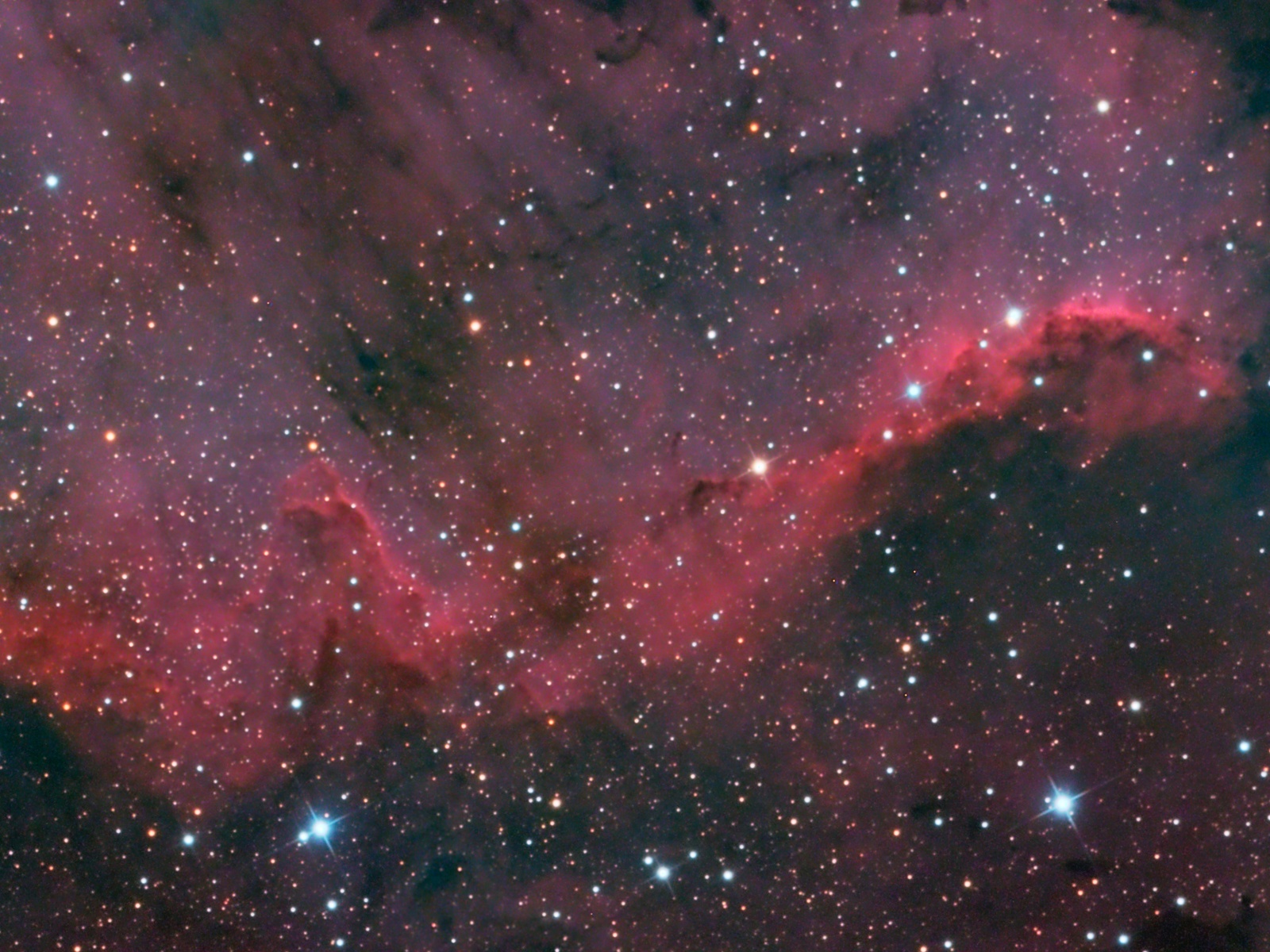 Emission Nebula The Cygnus Wall at high resolution