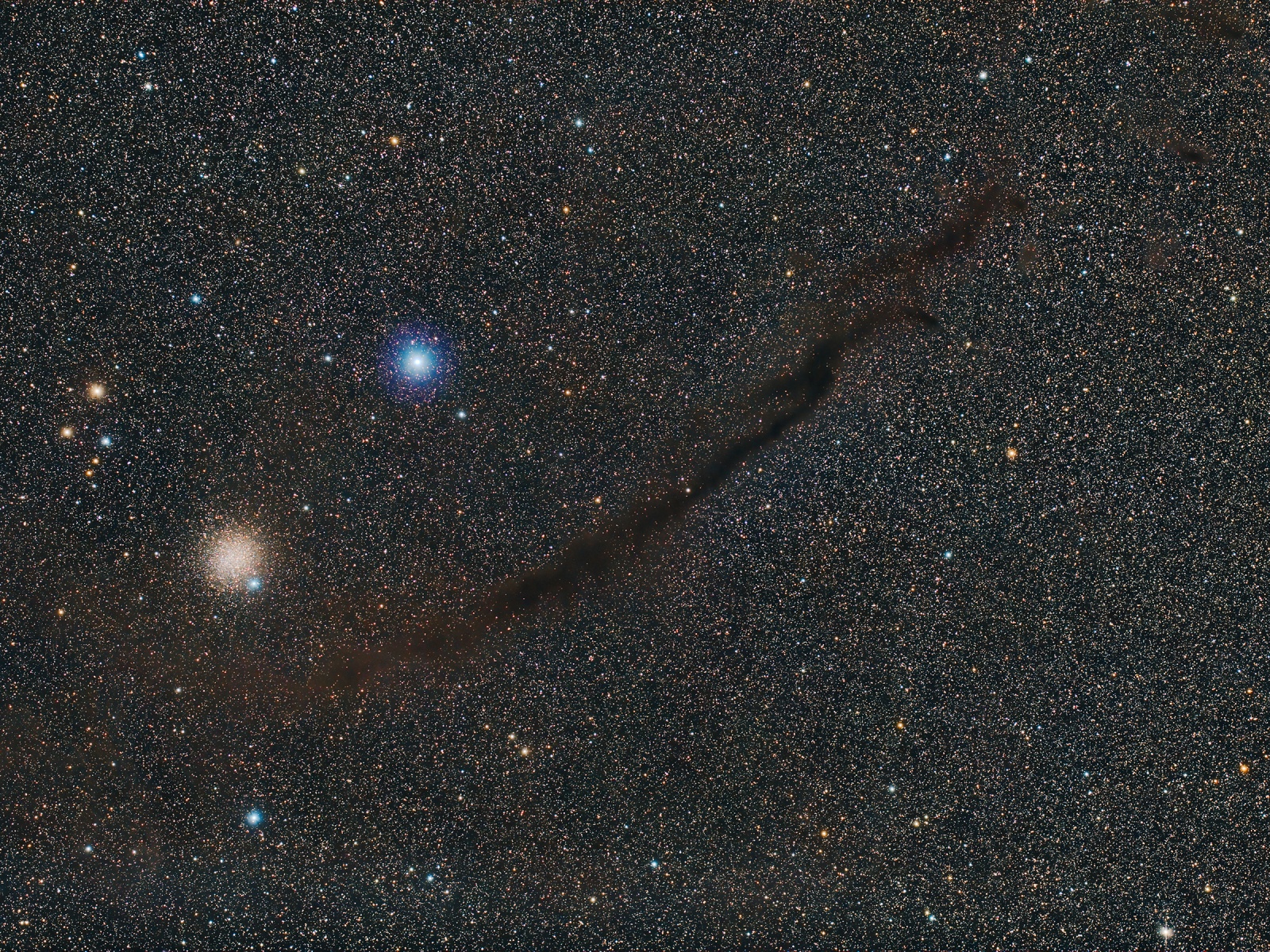 Dust Cloud Dark Doodad and NGC4372 at high resolution