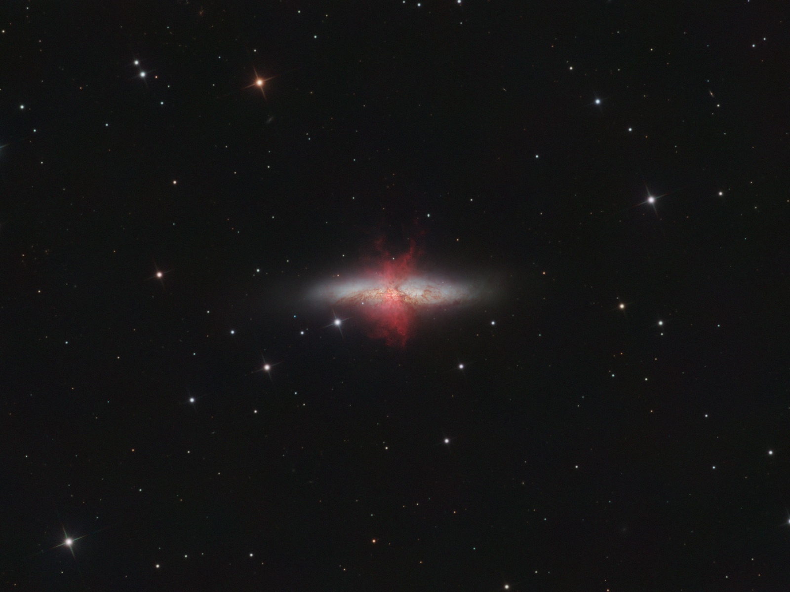 Galaxy Messier 82 at high resolution