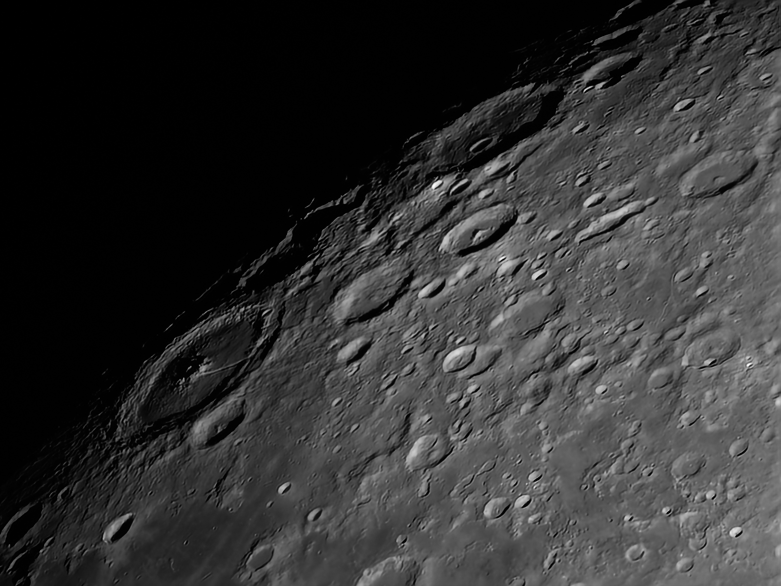 Moon Petavius and Furnerius at high resolution